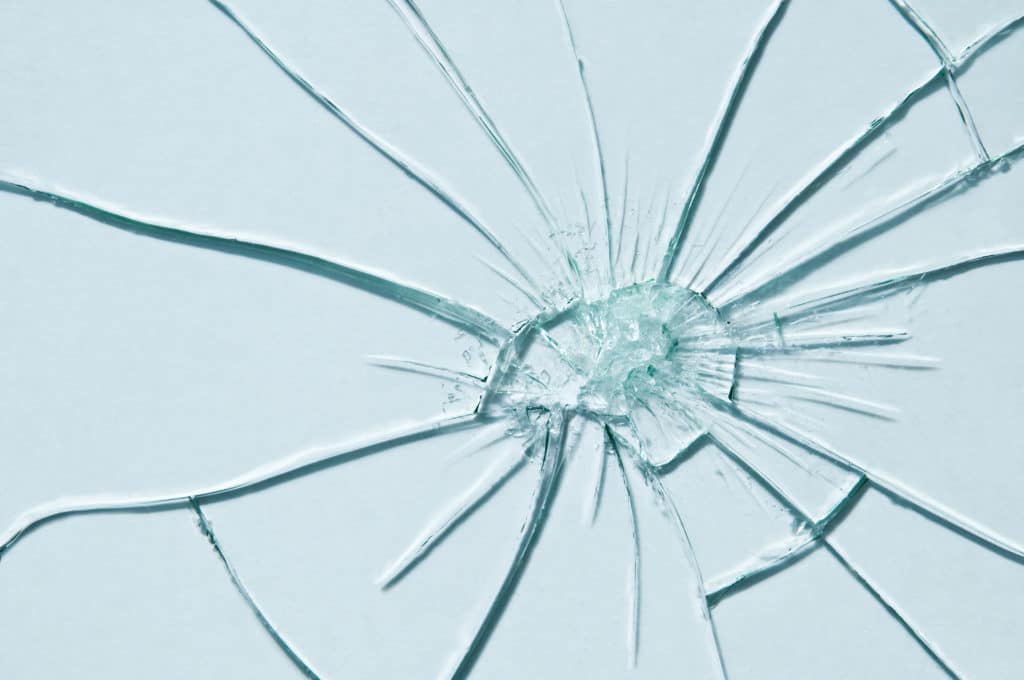 When to Repair vs. Replace Foggy or Cracked Windows: The Basics You Should Know