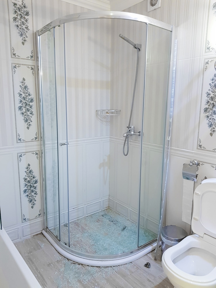 glass shower doors spontaneously shatter