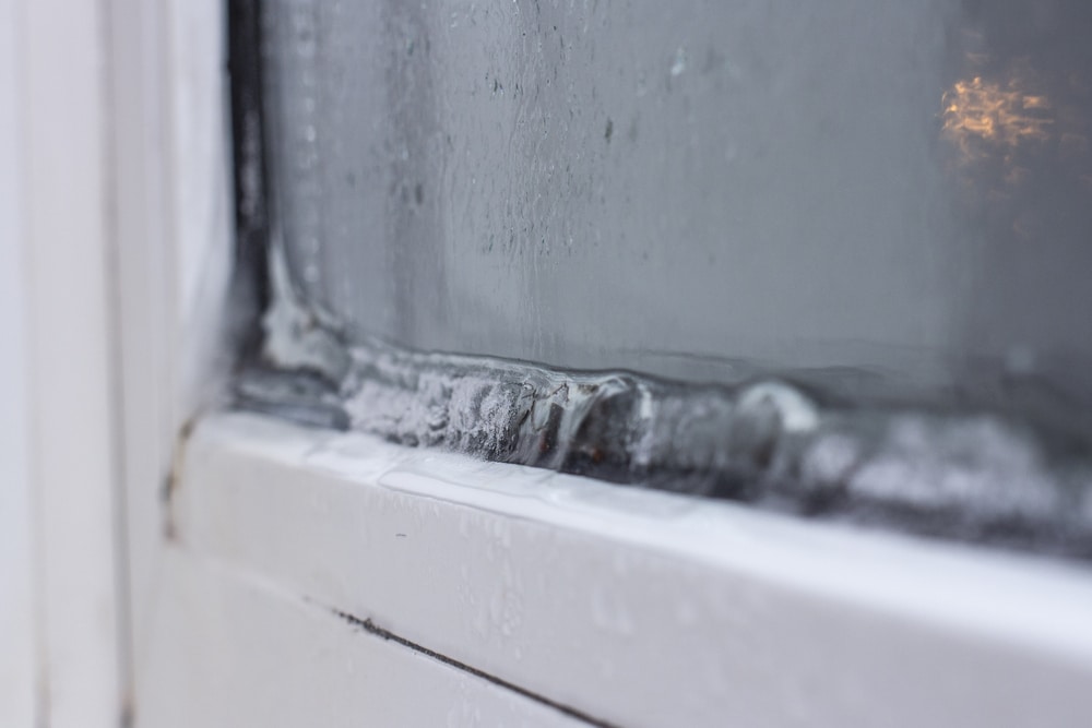 Here’s what you need to know about winter and window cleaning so that you can decide whether to clean your windows in the winter. snow residential windows